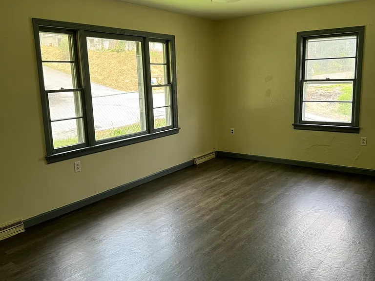 308 Watson Ave — Photo 27