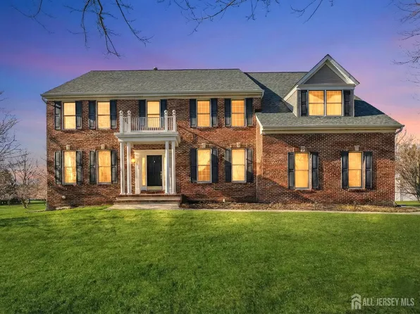 11 Harvest Dr, Plainsboro, NJ 08536