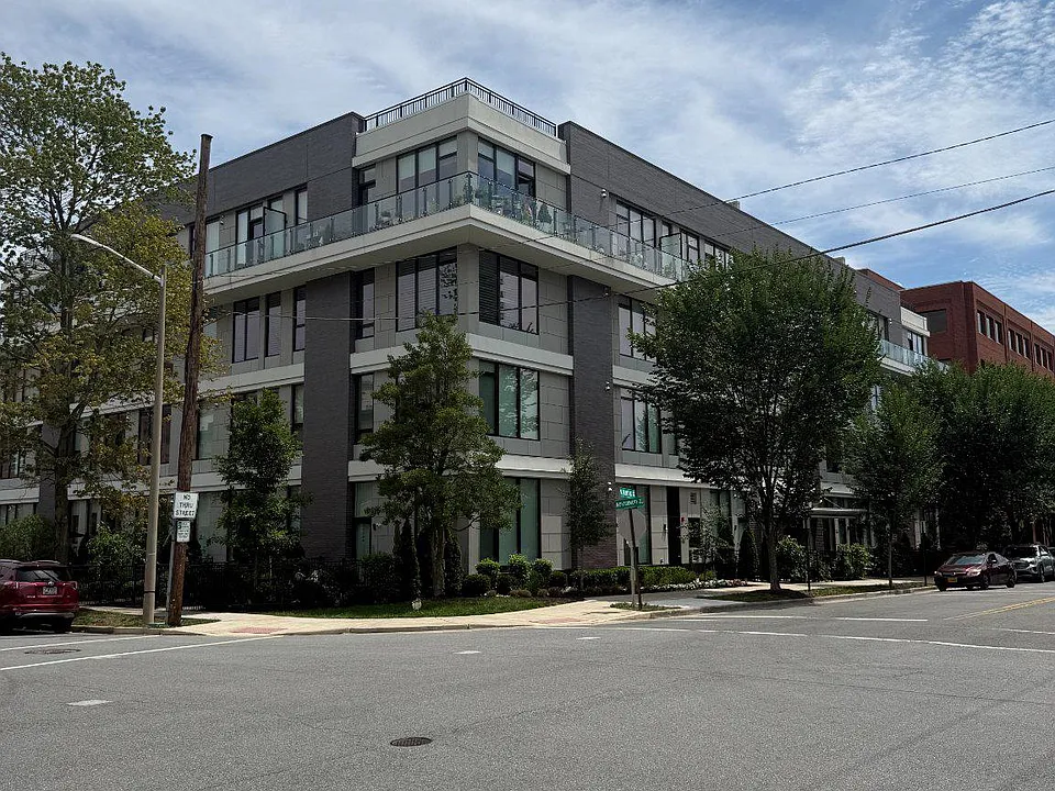 801 N Fairfax St #138