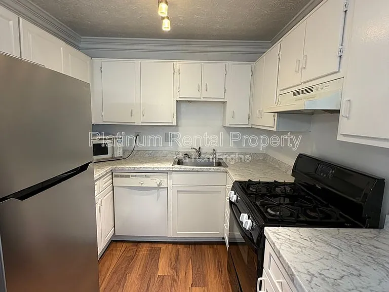 3282 Highpoint Ct — Photo 6