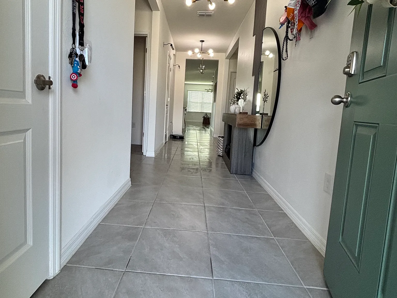 4 bed, 1828 sqft, $2,900 — Photo 2