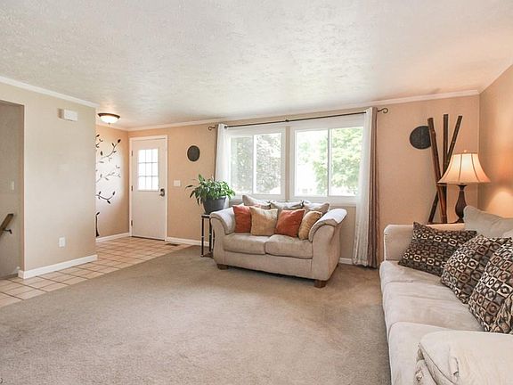 3rd image of 1028 Concord Dr
