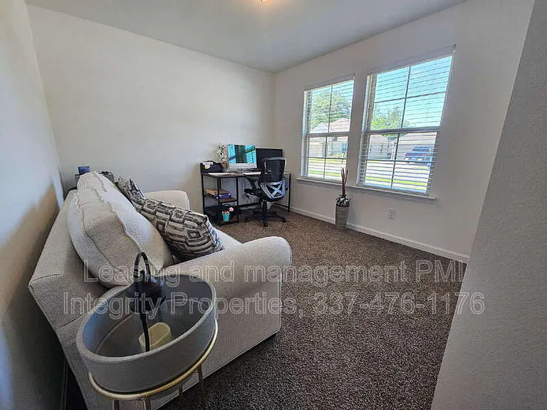 727 Lambot Ave — Photo 16