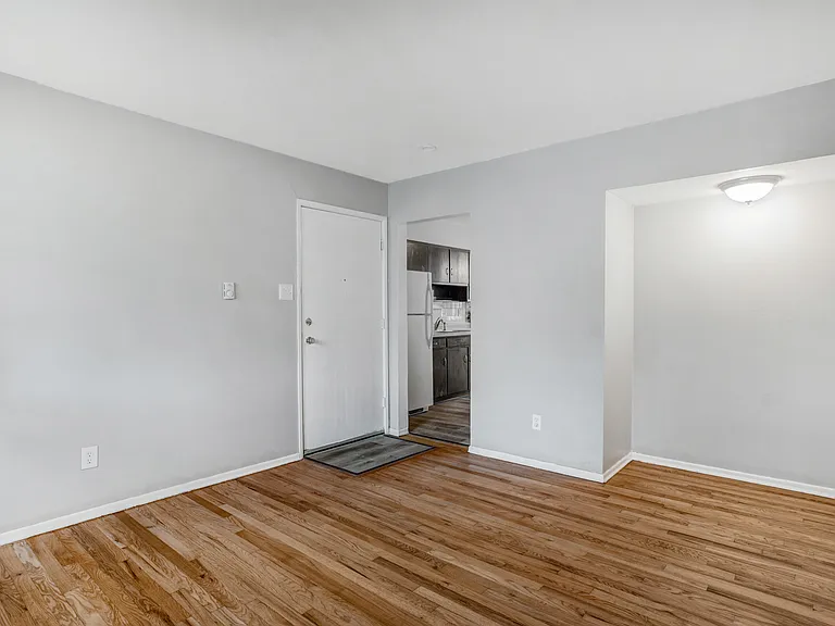 3003 Laclede Station Rd #A — Photo 7