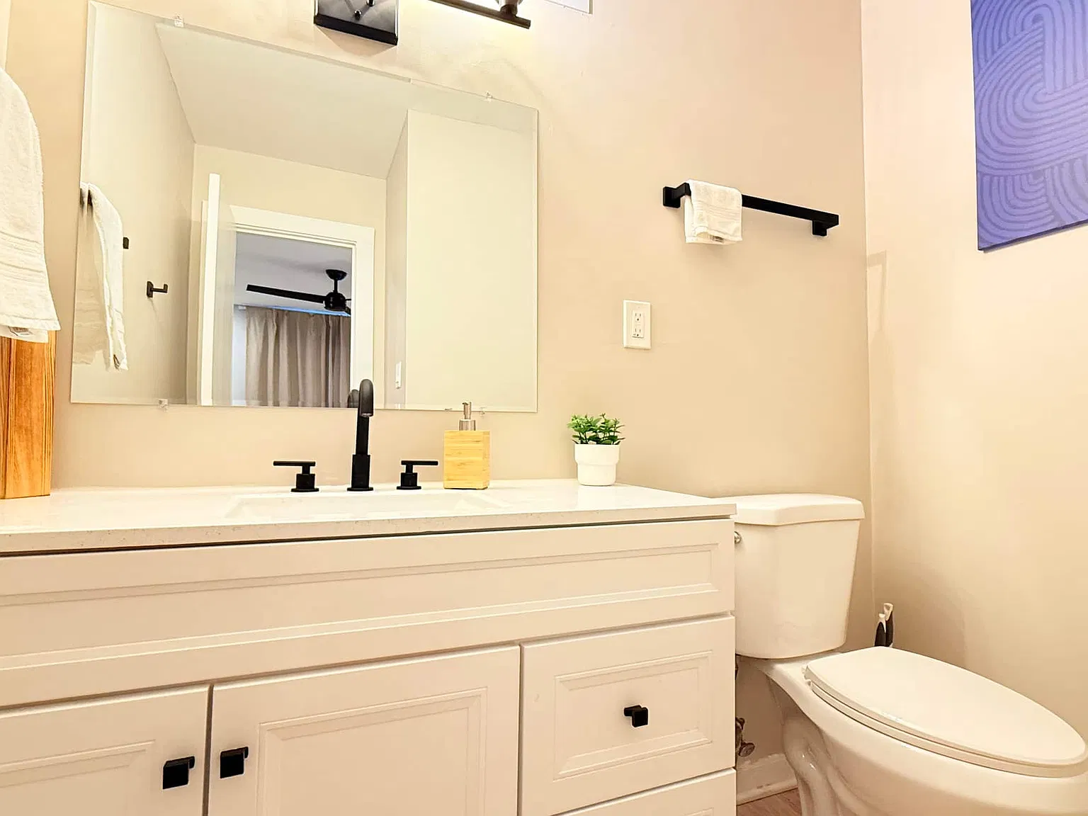 2 bed, 1.5 bath, 850 sqft, $1,800 — Photo 2