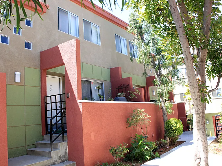 Valley Village So. Apartments — Photo 3