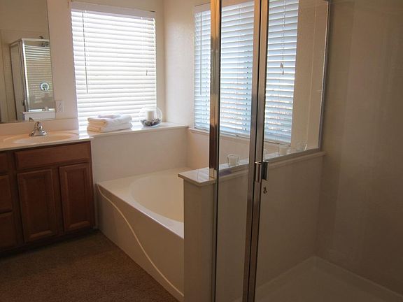 5th image of 3251 Malcolm Isl St