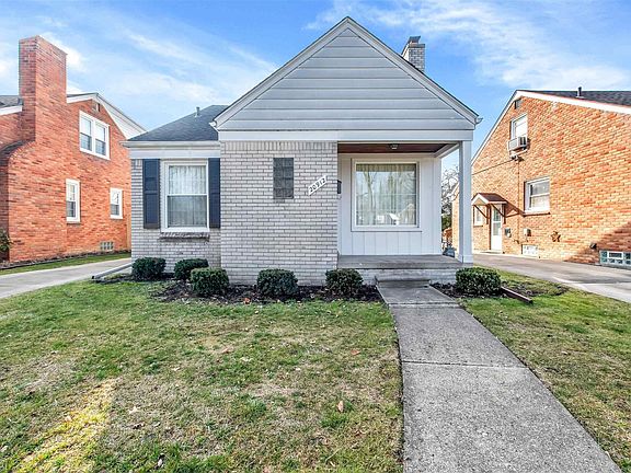 2nd image of 20912 Kenmore Ave