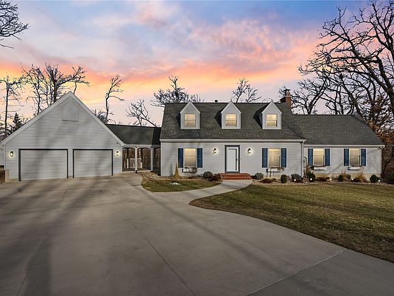 2nd image of 394 E Post Rd SE