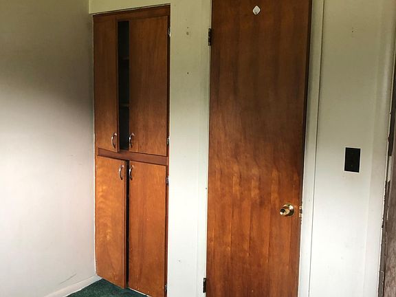 4th image of 116 Barry St SE