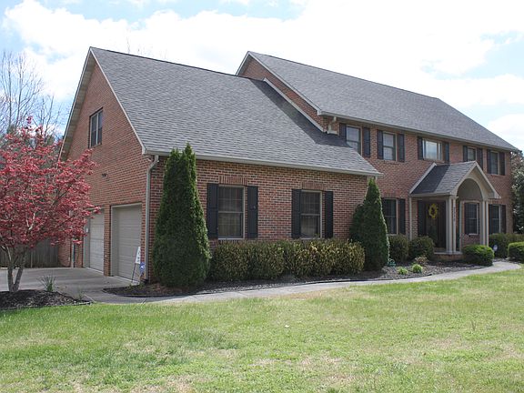 2nd image of 2510 Cross Creek Dr