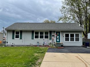 848 Loekes Dr, Florissant, MO 63031