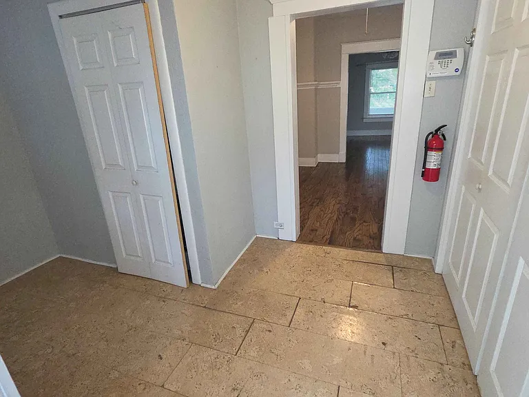 Back entry/laundry room