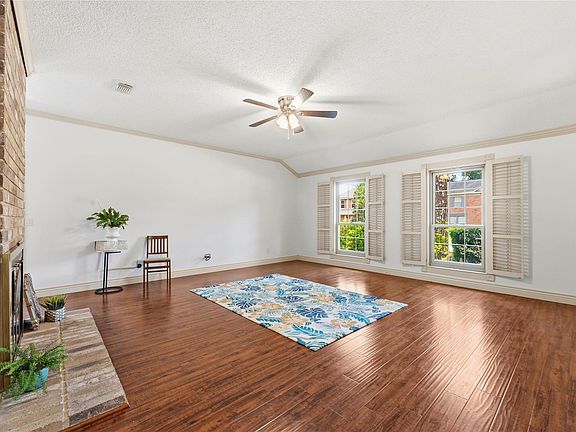 4th image of 3323 Autumn Bridge Ln