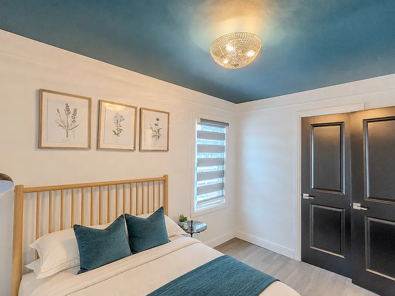 1328 McLean Ave — Photo 10