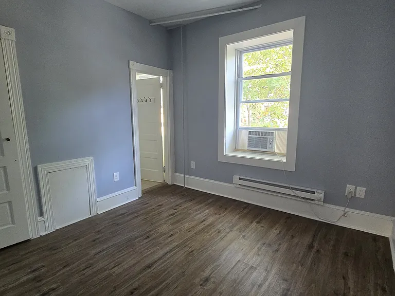 4812 Regent St #2 — Photo 9