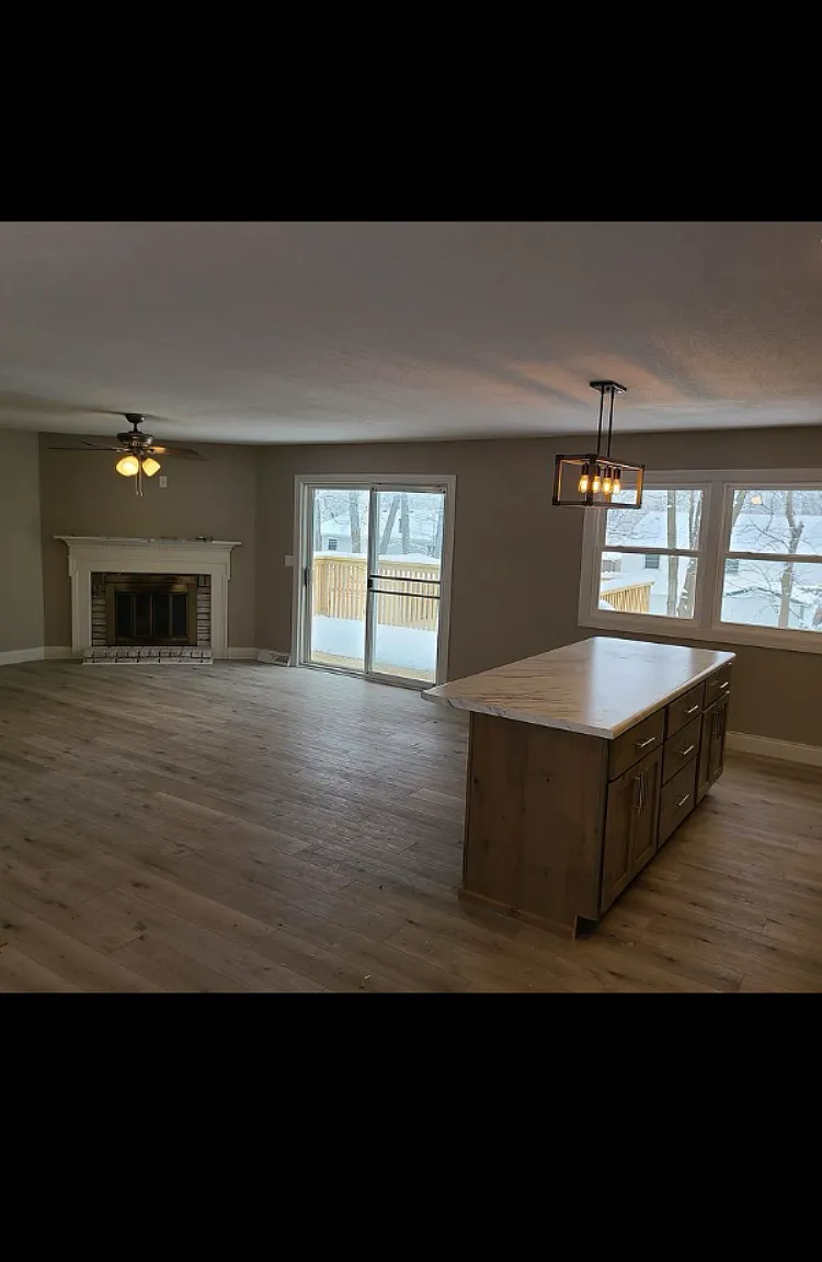 4 bed, 2.5 bath, 1800 sqft, $2,350 — Photo 1