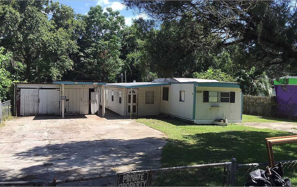 2nd image of 19426 Oakdale Ave