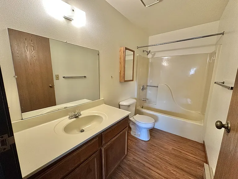 2209 Michelle Ct #6 — Photo 13