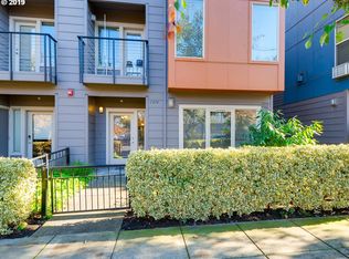 7574 N Burlington Ave #7-3, Portland, OR 97203