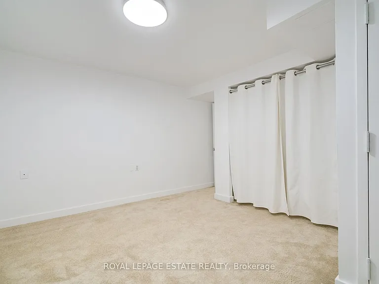 155 Langley Ave #LOWER LEVEL — Photo 6