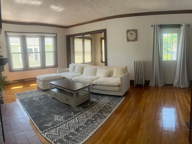 17 Fairview Ave #2 — Photo 8