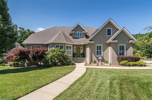 1st image of 130 Bowenterra Dr