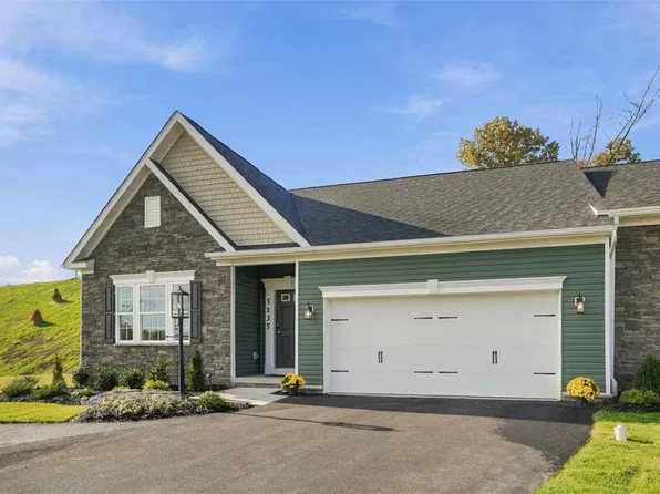 5135 S Pioneer Rd, Gibsonia, PA 15044