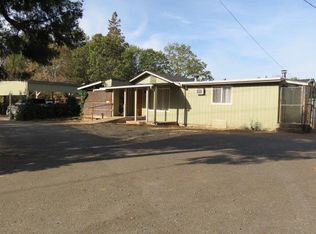 9202 Monument Dr, Grants Pass, OR