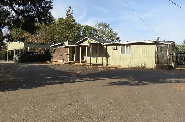 9202 Monument Dr photo 1