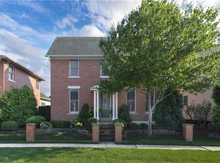 32041 Kossuth Dr, Avon Lake, OH 44012