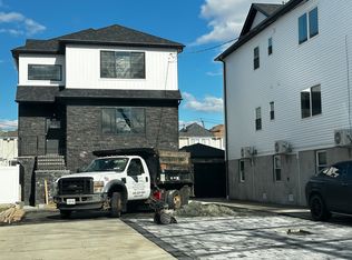 19 Vulcan St #1F, Staten Island, NY 10305