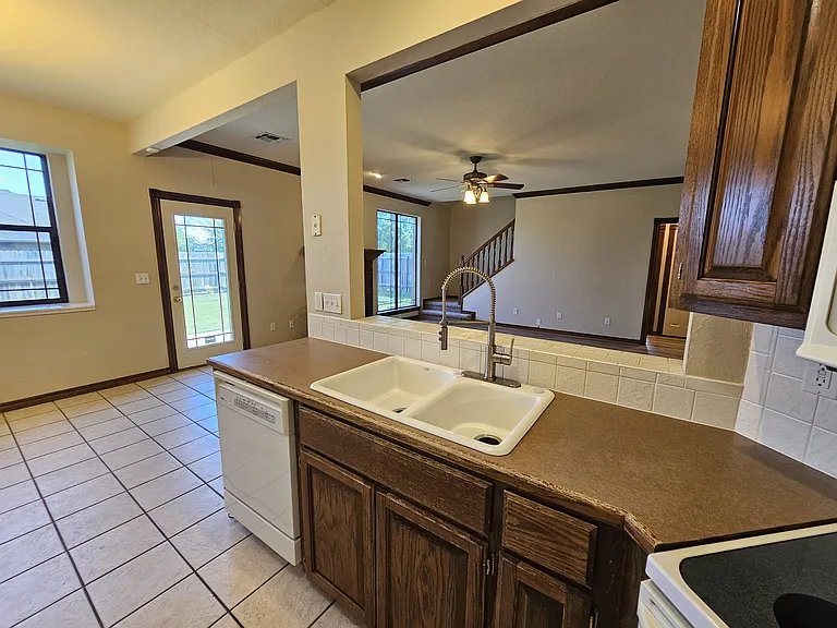 13 NW Havenshire Cir — Photo 8