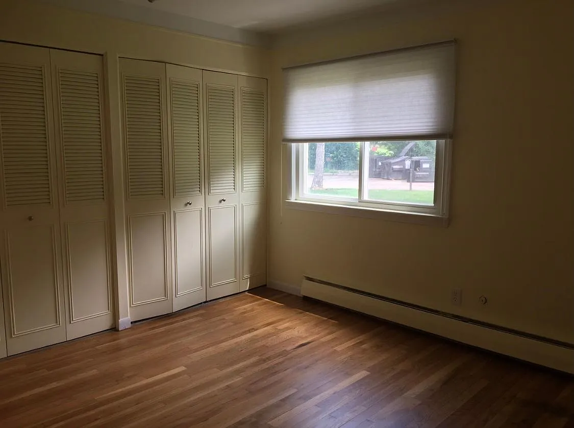 Building Photo - 1261 Island Dr #102