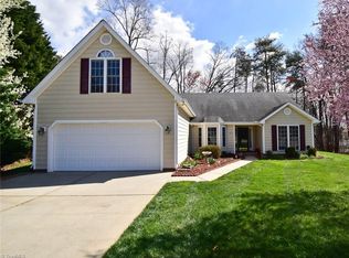 5410 Willow Ridge Dr, Summerfield, NC 27358