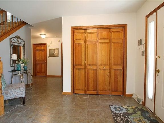 5th image of 2505 Blue Mound Dr