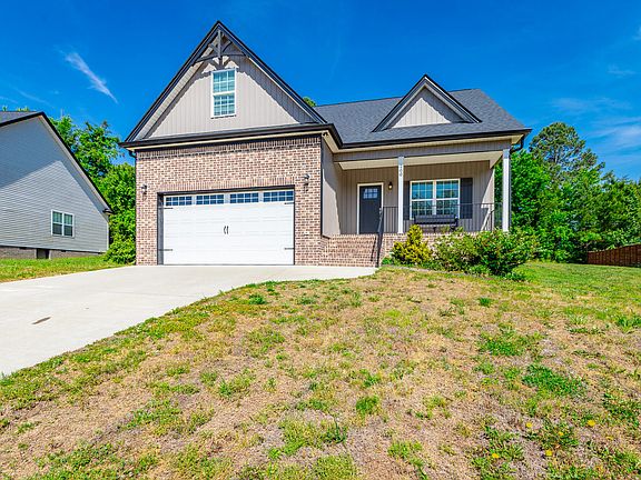 2nd image of 200 Eastview Cove Dr SE