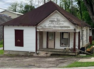 810 13th St, Bedford, IN 47421