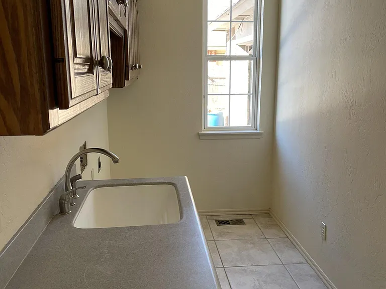 2508 NW 151st St — Photo 13