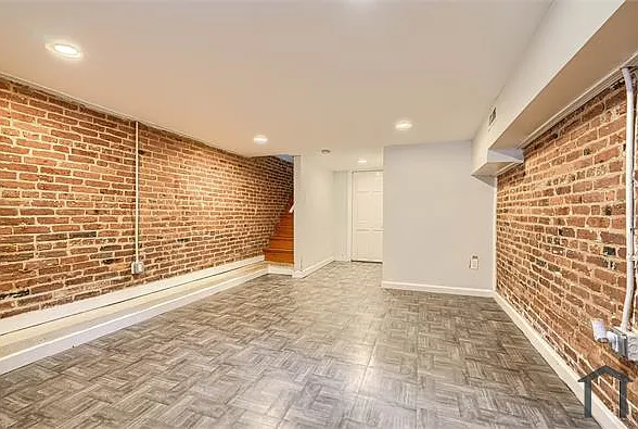 205 N Streeper St — Photo 16
