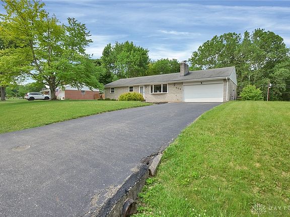 3rd image of 605 Carthage Dr
