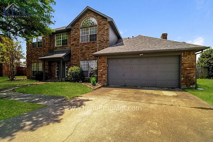 1st image of 3711 Penny Ln