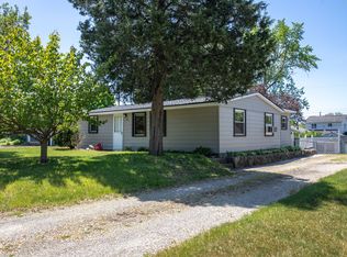 798 Pine Tree Rd, Lake Orion, MI 48362