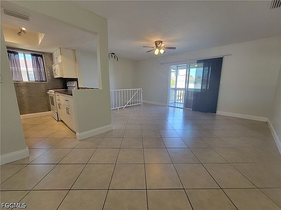 3rd image of 3284 Royal Canadian Trce APT 4