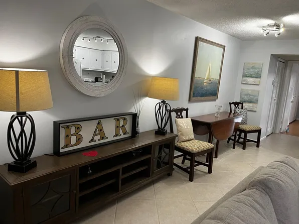 2600 S Kanner Hwy, Stuart, FL