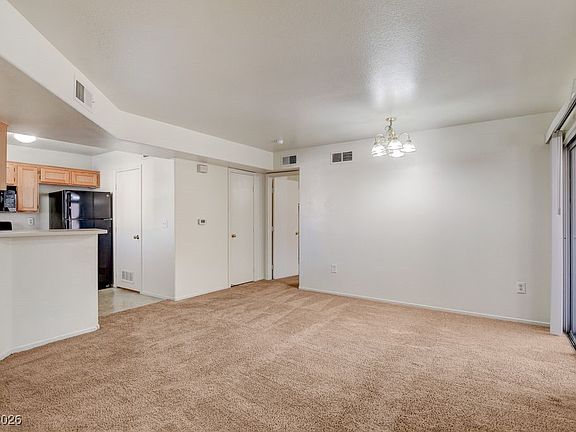4th image of 4555 E Sahara Ave Unit 205