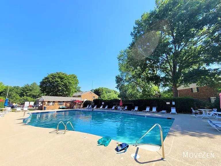 3003 Overton Dr #D — Photo 9