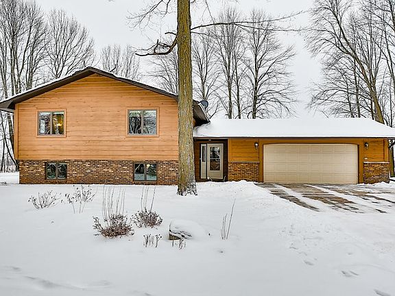 2nd image of 4872 570th St