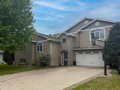1405 Cumberland Rd, Marshall, MN, 56258