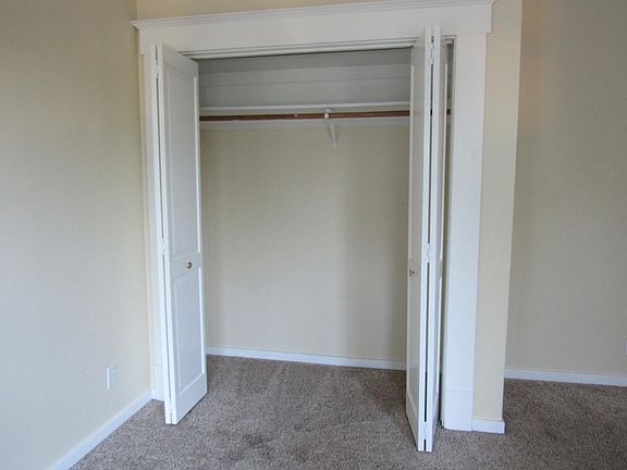 BR #1 - Closet